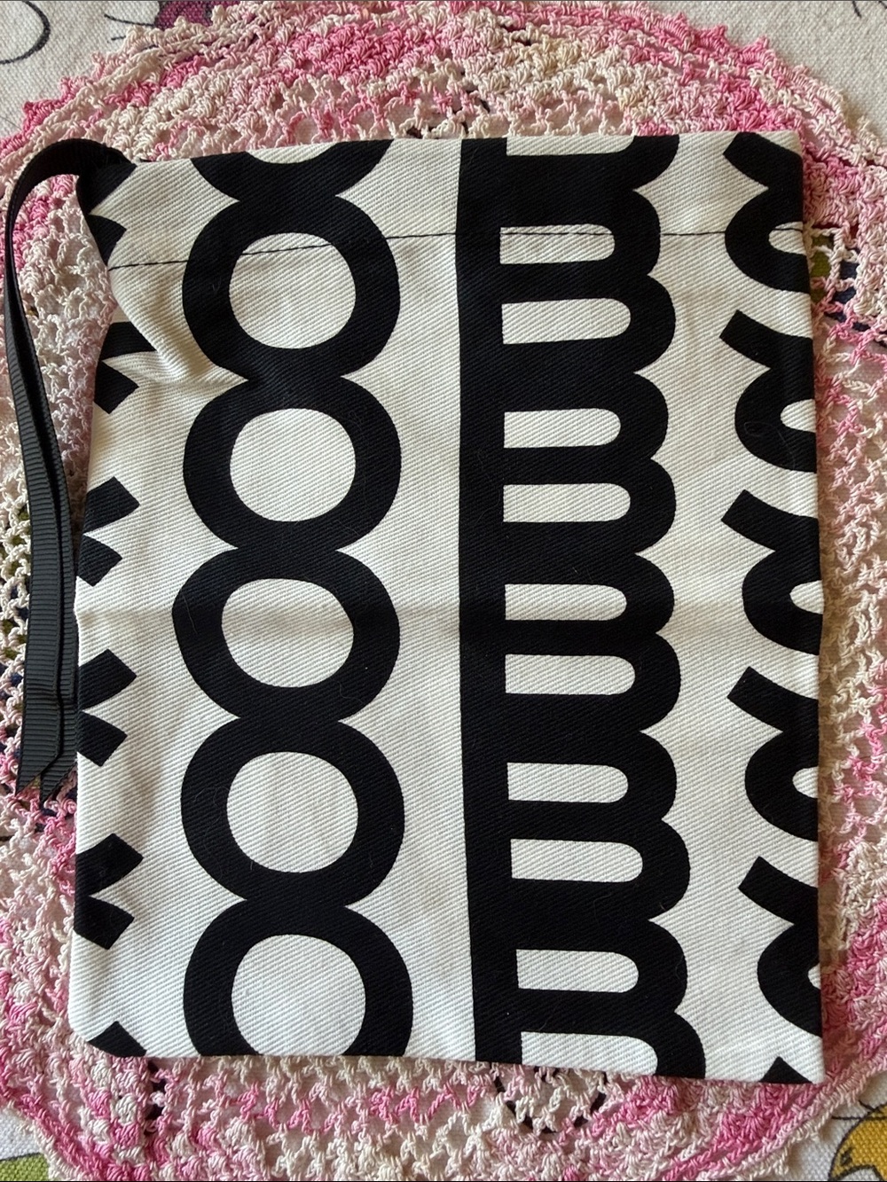 🖤 MARC JACOBS POUCH 🖤 NWOT 🖤